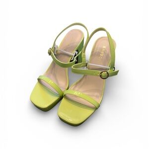 NIB Bamboo Citrine Neon Lime Platform Block Heels 5.5